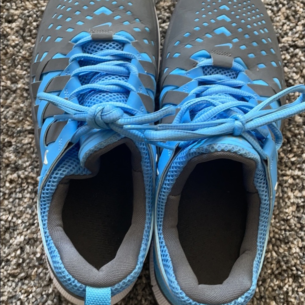 Women’s or Men’s Nike shoes